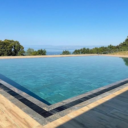 Les Terrasses De Lavaux 1 - Appartement De Luxe Avec Vue Panoramique Et Piscine Puidoux المظهر الخارجي الصورة